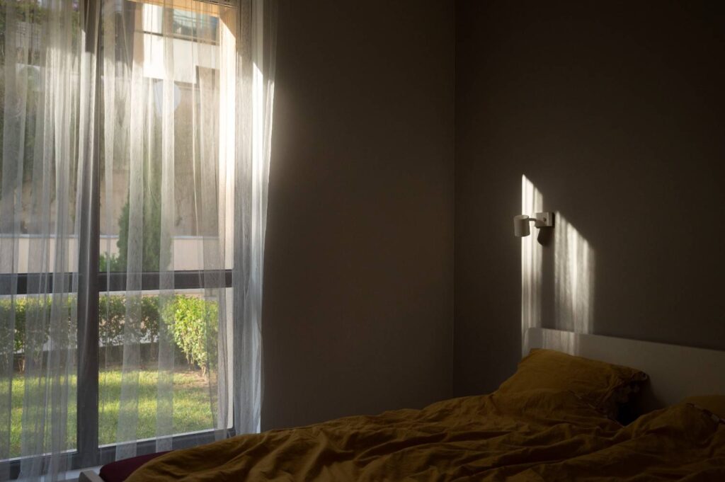 Embrace a gentle, alarm-free wake-up as part of your Sunday morning routine.